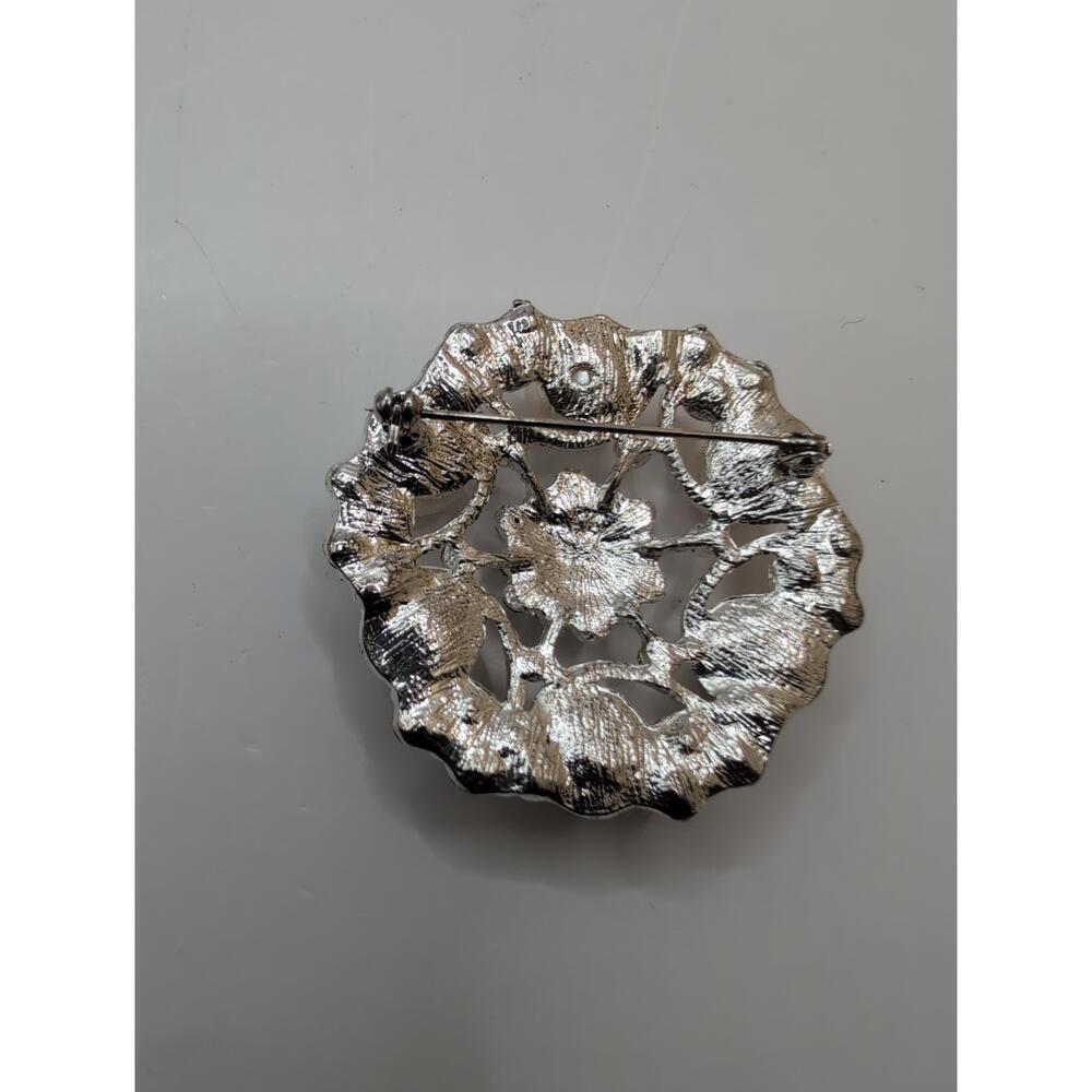 Bridal Brooch Pearl Rhinestones Silver Tone Vintage Embellishments - Picture 4 of 5